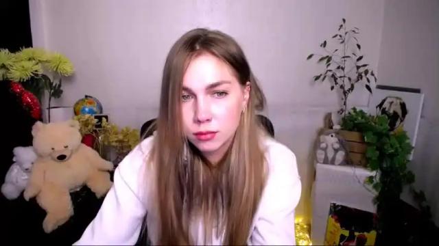 Image 8 of sport_tall_karina Stream on Chaturbate on 12 months ago