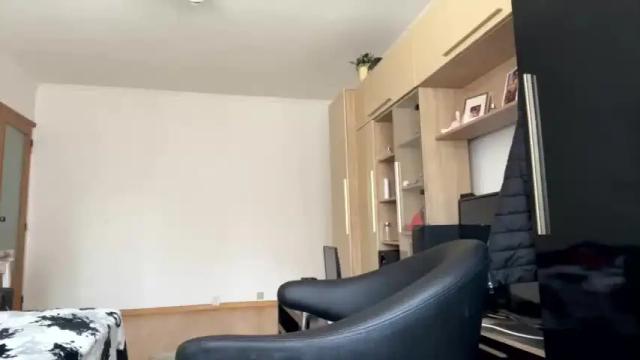 Thumbnail 1, squirt_bunny77's Stream at Chaturbate, 13 months ago