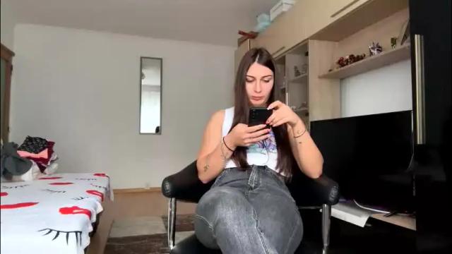 Image 6 of squirt_bunny77 Stream on Chaturbate on 12 days ago