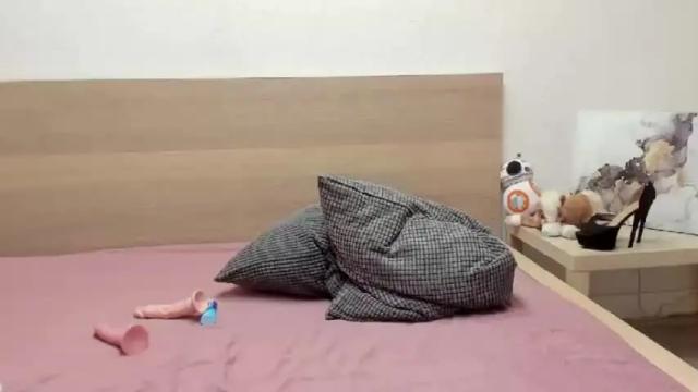 Image 2 of squirterzoe Stream on Chaturbate on 19 months ago