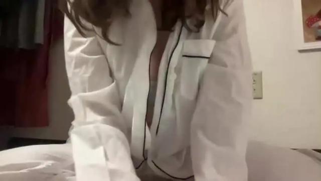 Image 4 of srahstar Stream on Chaturbate on 14 months ago
