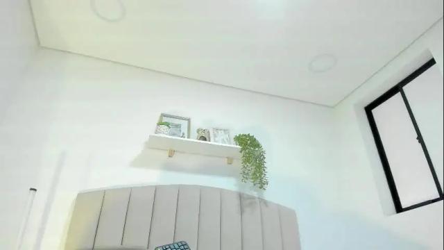 Image 7 of srta_fox Stream on Chaturbate on 1 month ago