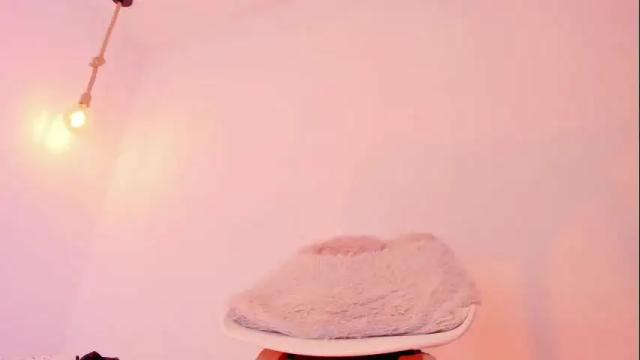 Image 4 of srta_fox Stream on Chaturbate on 1 month ago