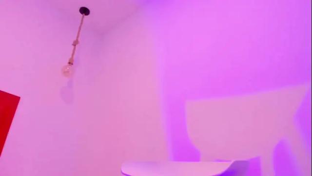 Image 2 of srta_fox Stream on Chaturbate on 1 month ago