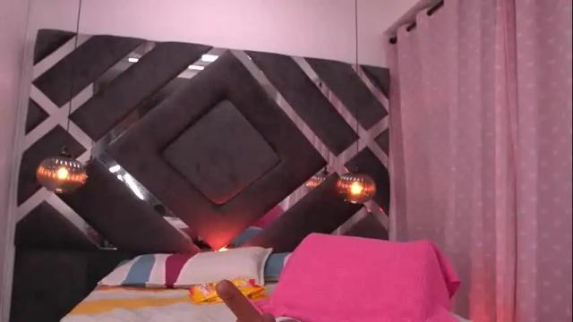 Image 3 of ss_samantha Stream on Chaturbate on 1 month ago