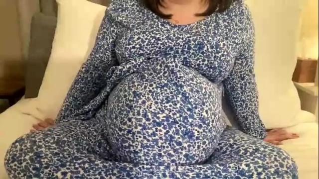Image 12 of ssbbwbellylove1 Stream on Chaturbate on 1 month ago
