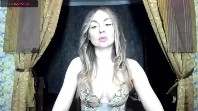 Image 3 of ssweet16 Stream on Chaturbate on 14 months ago
