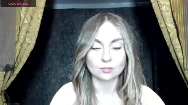 Image 4 of ssweet16 Stream on Chaturbate on 14 months ago