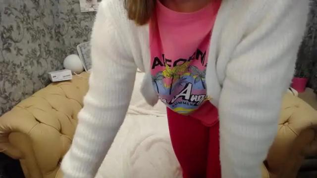 Image 8 of stacy_cruuz Stream on Chaturbate on 15 months ago