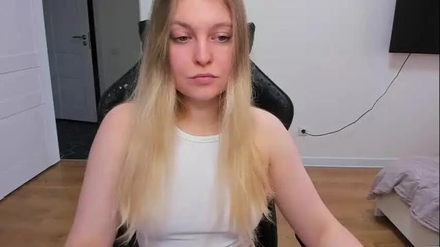 Image 4 of stacy_miraclee Stream on Chaturbate on 1 month ago