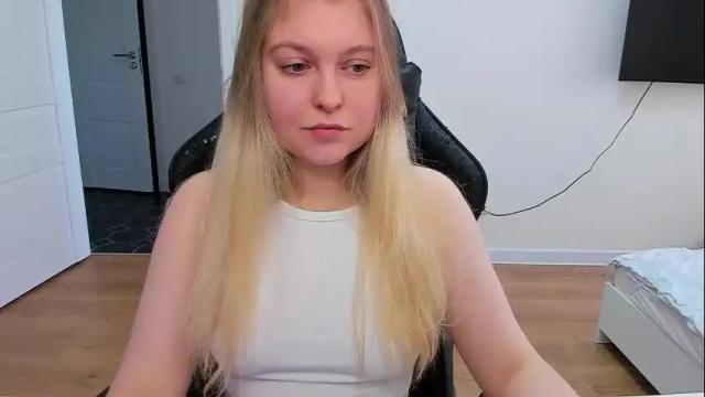 Image 4 of stacy_miraclee Stream on Chaturbate on 1 month ago