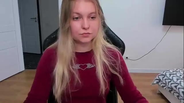 Image 3 of stacy_miraclee Stream on Chaturbate on 1 month ago