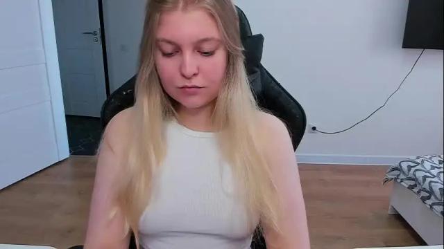 Image 7 of stacy_miraclee Stream on Chaturbate on 29 days ago