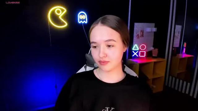 Image 8 of stacy_moor_ Stream on Chaturbate on 1 month ago