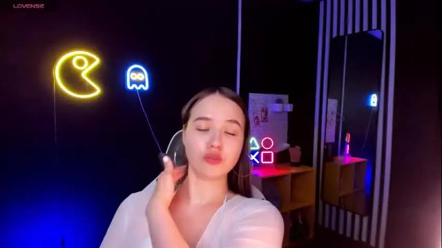 Image 6 of stacy_moor_ Stream on Chaturbate on 1 month ago
