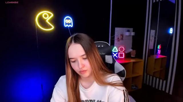 Image 10 of stacy_moor_ Stream on Chaturbate on 1 month ago