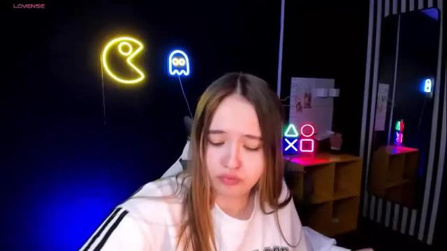 Image 2 of stacy_moor_ Stream on Chaturbate on 1 month ago
