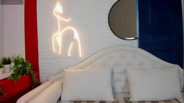 Image 12 of stacy_moor_ Stream on Chaturbate on 25 days ago