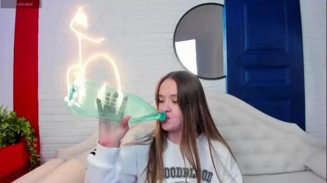 Image 11 of stacy_moor_ Stream on Chaturbate on 17 days ago