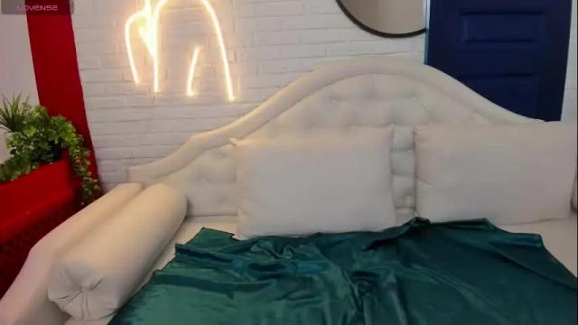 Image 2 of stacy_moor_ Stream on Chaturbate on 10 days ago