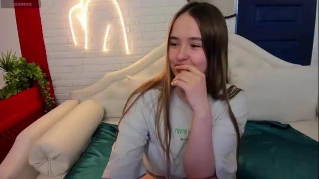 Image 4 of stacy_moor_ Stream on Chaturbate on 10 days ago