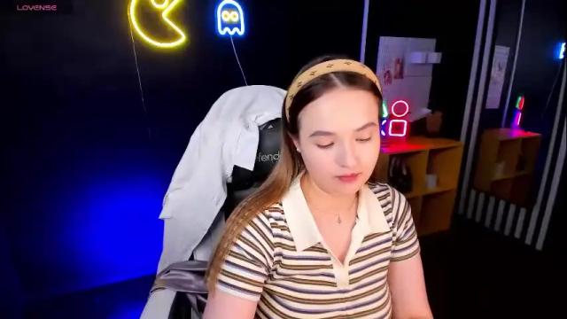 Image 2 of stacy_moor_ Stream on Chaturbate on 7 months ago