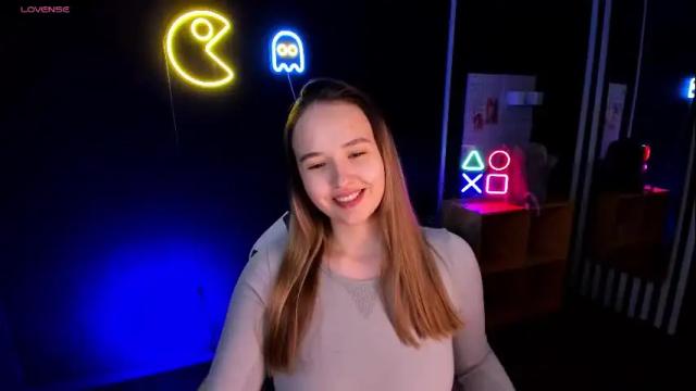 Image 2 of stacy_moor_ Stream on Chaturbate on 7 months ago