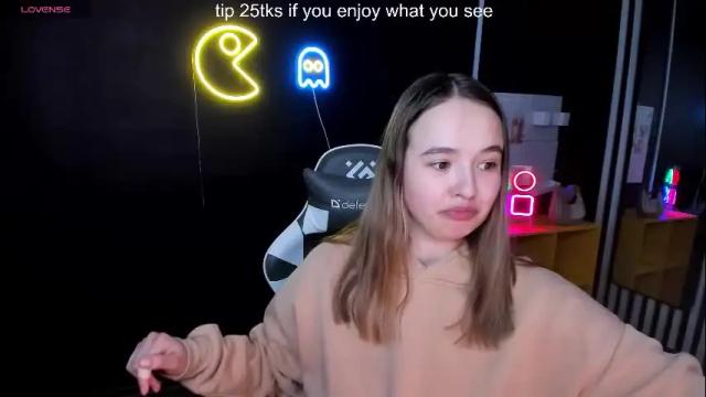 Image 2 of stacy_moor_ Stream on Chaturbate on 6 months ago