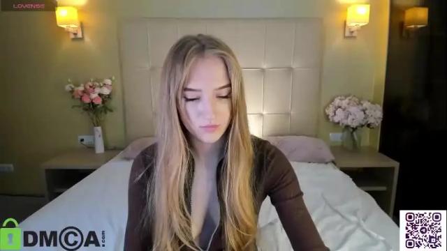 Image 7 of stacy_riiver Stream on Chaturbate on 19 days ago