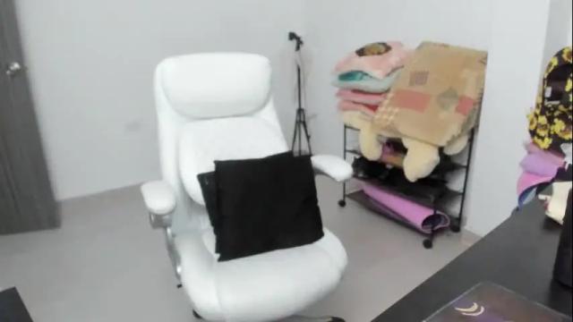 Image 10 of stacy_woods Stream on Chaturbate on 1 month ago