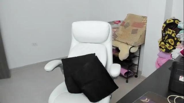 Image 7 of stacy_woods Stream on Chaturbate on 1 month ago
