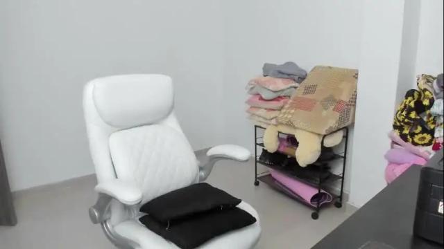 Image 12 of stacy_woods Stream on Chaturbate on 25 days ago