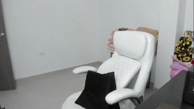 Image 11 of stacy_woods Stream on Chaturbate on 20 days ago