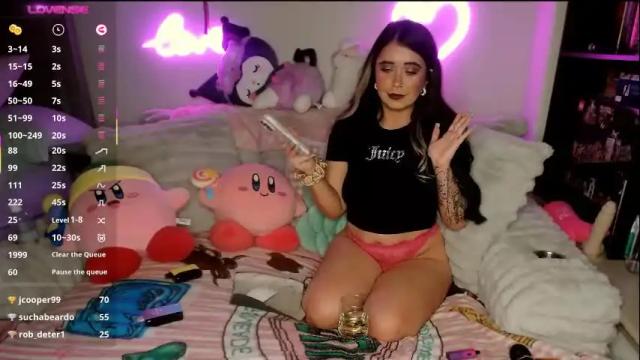 Image 4 of stacycakesxo Stream on Chaturbate on 3 months ago