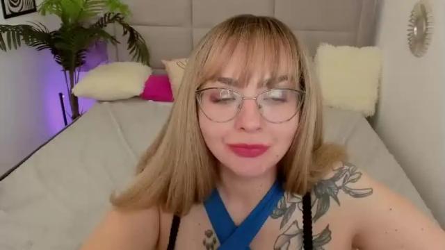 Image 8 of stacyhoran Stream on Chaturbate on 20 months ago