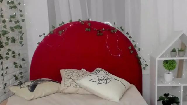 Image 3 of stacyhoran Stream on Chaturbate on 19 months ago