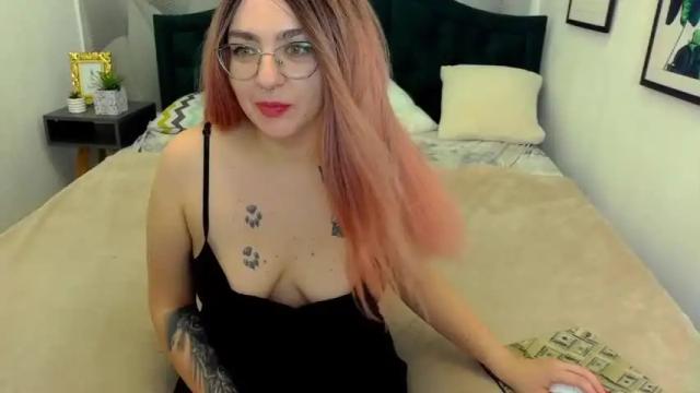 Image 11 of stacyhoran Stream on Chaturbate on 10 months ago