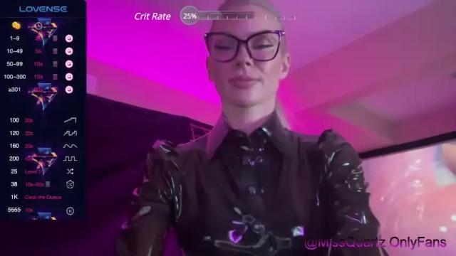 Image 3 of stacyquartz Stream on Chaturbate on 18 months ago