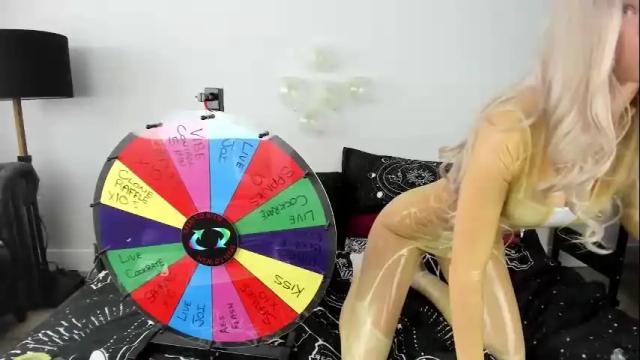 Image 6 of stacyquartz Stream on Chaturbate on 1 month ago