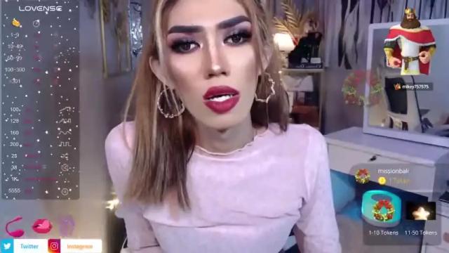 Image 6 of starlasexytrans Stream on Chaturbate on 16 months ago