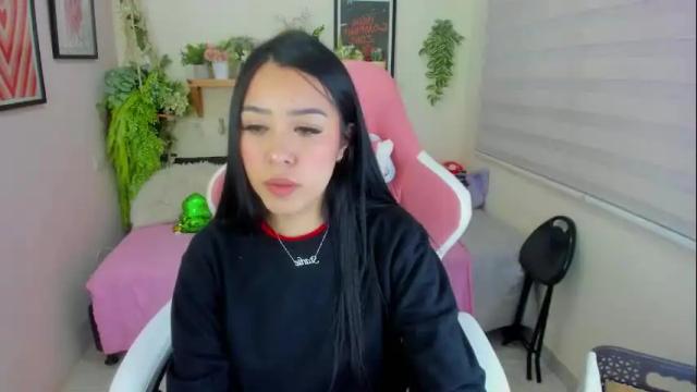 Image 2 of starlie_ Stream on Chaturbate on 10 days ago