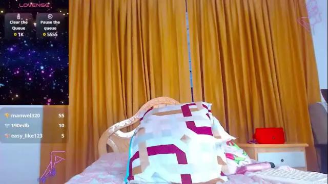 Image 4 of starliz777 Stream on Chaturbate on 15 days ago