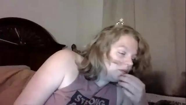 Thumbnail 1, starwaterwitchxx's Stream at Chaturbate, 19 months ago