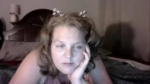 Image 12 of starwaterwitchxx Stream on Chaturbate on 19 months ago
