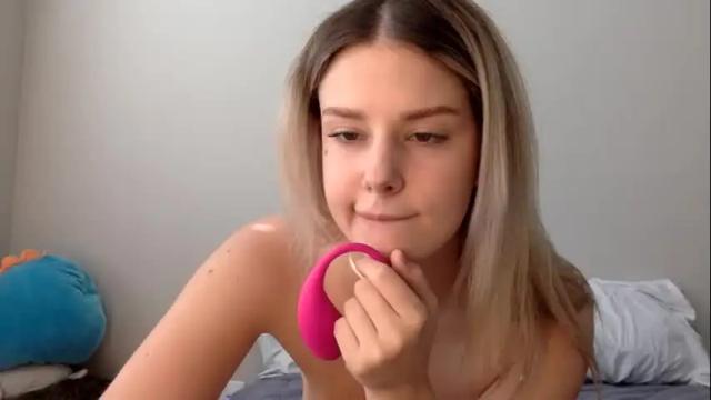 Image 11 of stassiebabyxo Stream on Chaturbate on 12 months ago