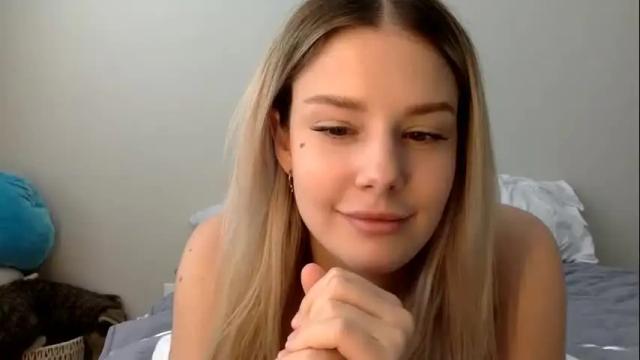 Image 2 of stassiebabyxo Stream on Chaturbate on 12 months ago