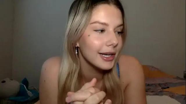 Image 2 of stassiebabyxo Stream on Chaturbate on 15 months ago