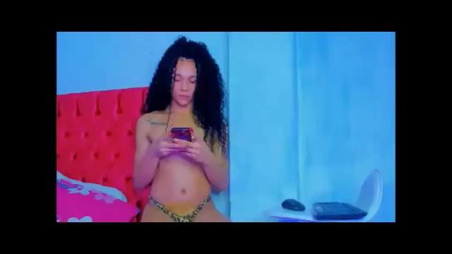 Image 11 of stassiebell Stream on Chaturbate on 2 months ago