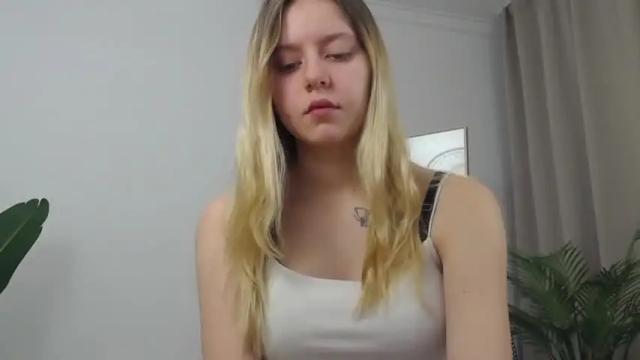 Image 7 of stasygilbert Stream on Chaturbate on 16 months ago