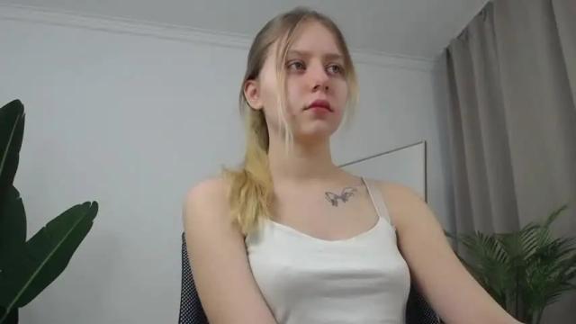 Image 3 of stasygilbert Stream on Chaturbate on 15 months ago